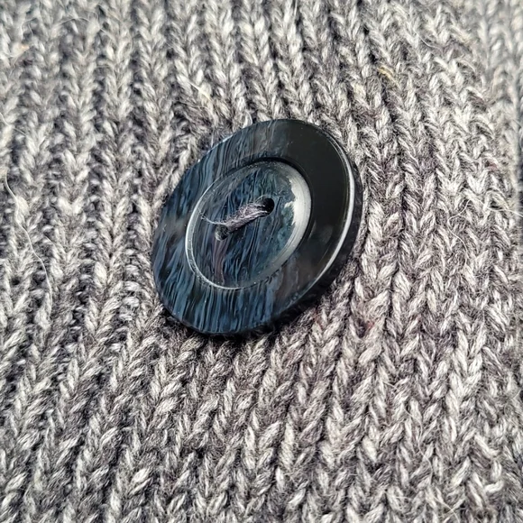 Line button down cardigan - Picture 3 of 4